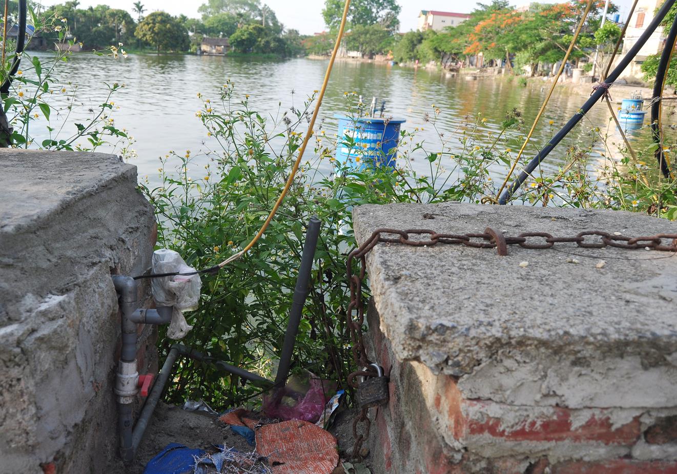 Đau lòng cảnh người dân gánh nước ao về ăn ở Hà Nội