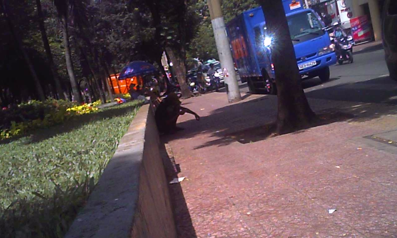 Chùm ảnh: Công khai chích ma túy ngay trung tâm Sài Gòn