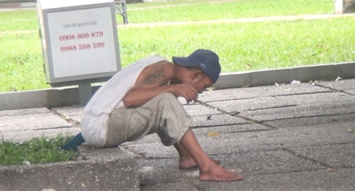 Chùm ảnh: Công khai chích ma túy ngay trung tâm Sài Gòn