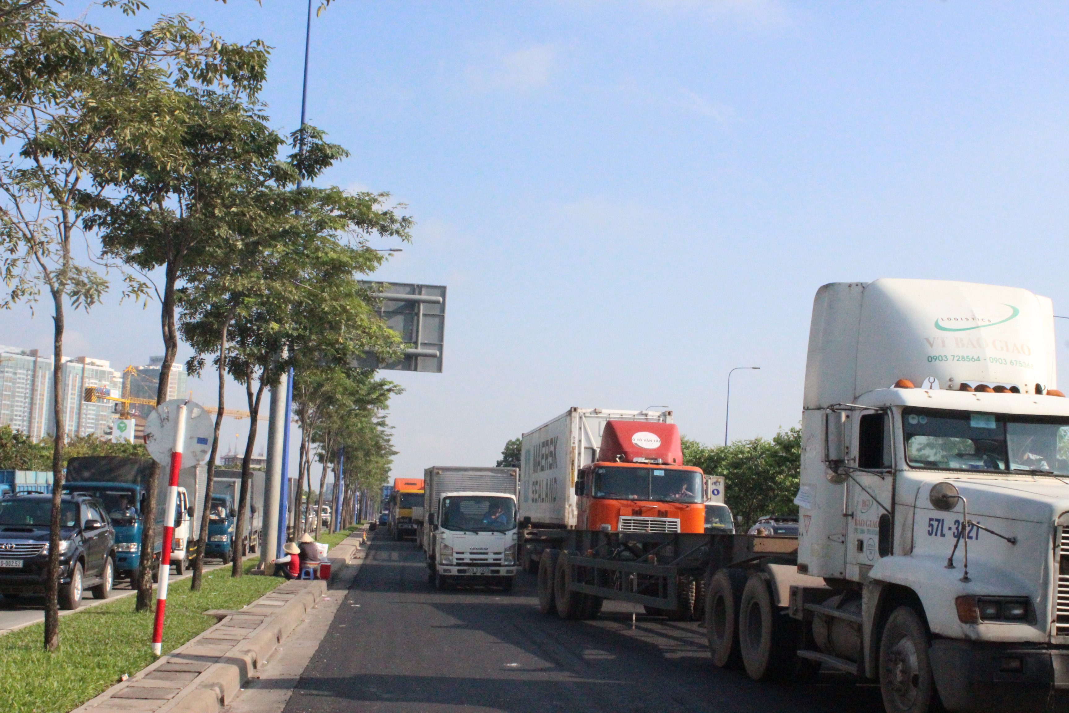 TP.HCM: Hai vụ tai nạn liên tiếp trên đường Mai Chí Thọ