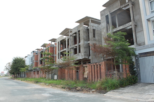 Bất động sản: Thiếu chế tài mạnh để quản lý nguồn vốn huy động kh Bất động sản: Thiếu chế tài mạnh để quản lý nguồn vốn huy động kh