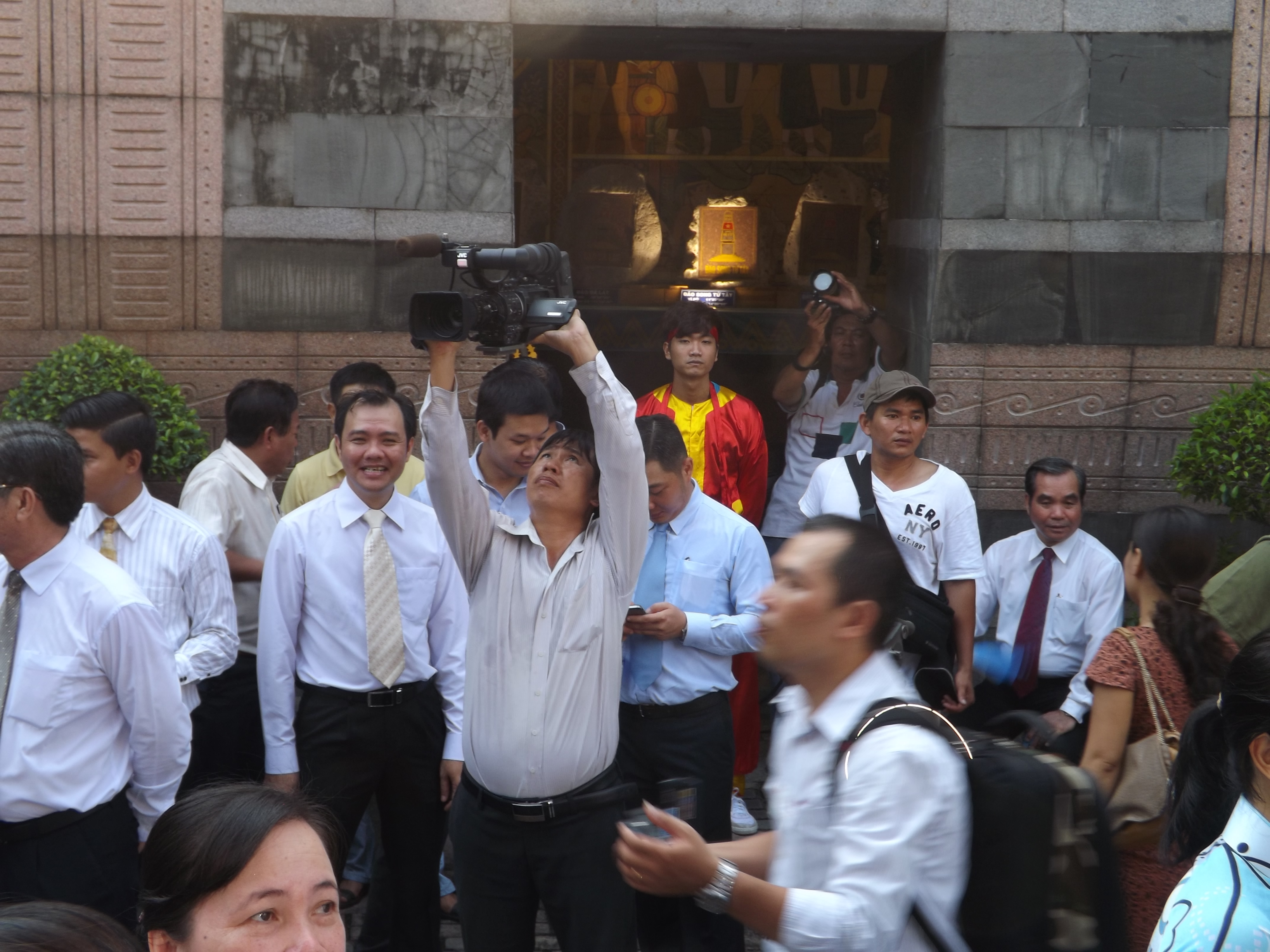 Giỗ Tổ Hùng Vương: Phóng viên không thể tác nghiệp