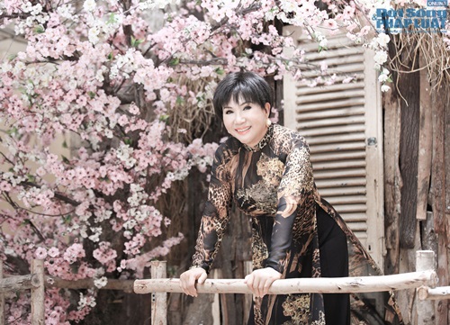 Danh ca Lệ Thu làm liveshow đầu tiên tại Việt Nam