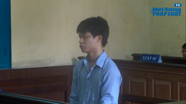 Thanh niên lãnh án vì trót làm chuyện người lớn với trẻ em. Thanh niên lãnh án vì trót làm chuyện người lớn với trẻ em.