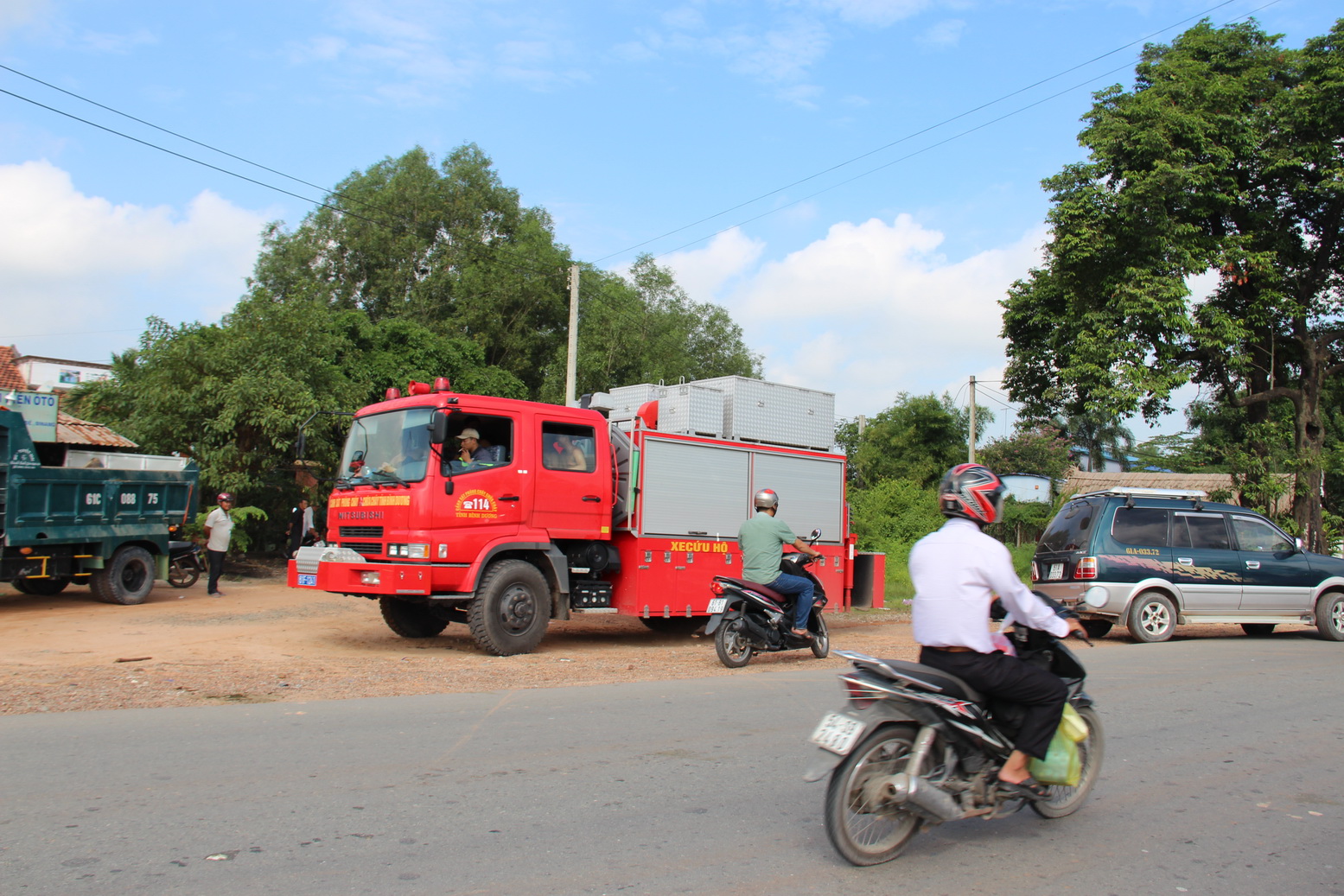 Đã tìm thấy thi thể bé trai bị nước cuốn trôi ở Bình Dương