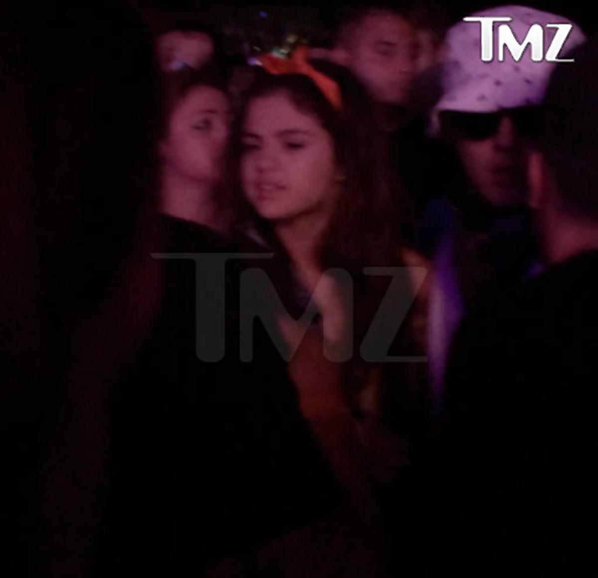 Những khoảnh khắc thân mật của Justin Bieber và Selena Gomez tại Những khoảnh khắc thân mật của Justin Bieber và Selena Gomez tại