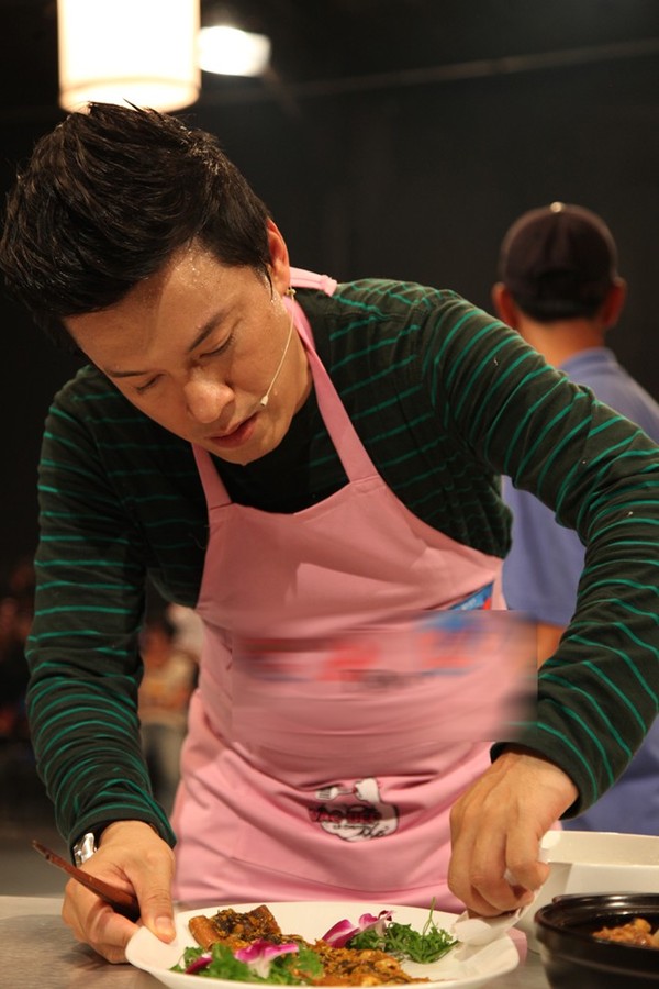 Khi sao nam trổ tài đảm đang hơn cả các mỹ nhân Việt