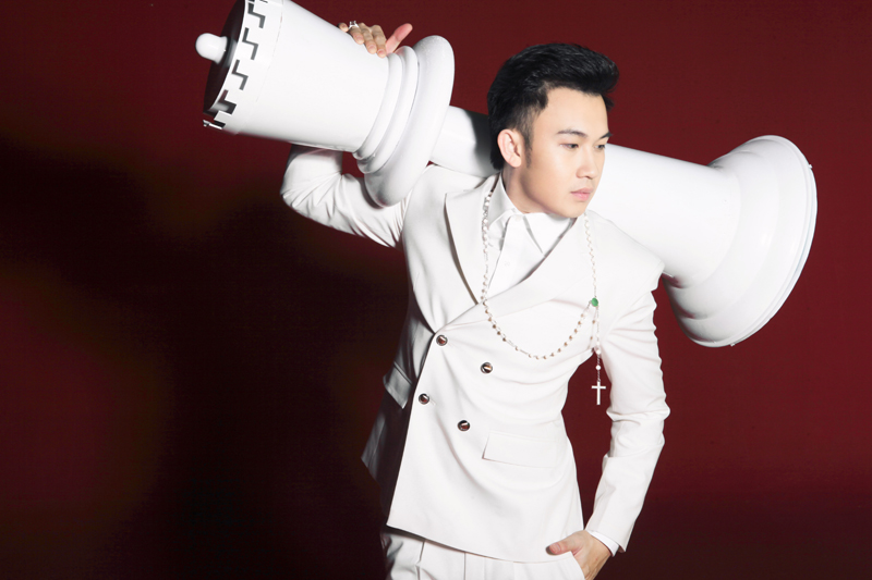 Dương Triệu Vũ tìm tuyết rơi giữa mùa hè