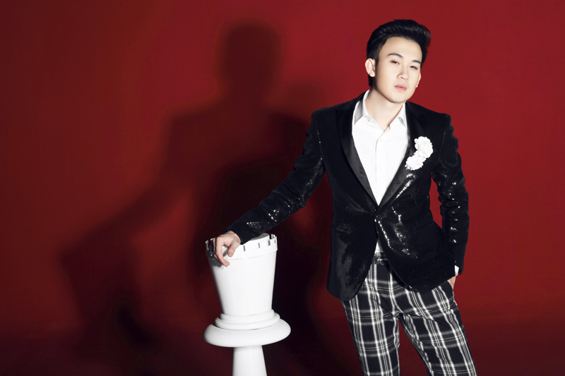 Dương Triệu Vũ tìm tuyết rơi giữa mùa hè