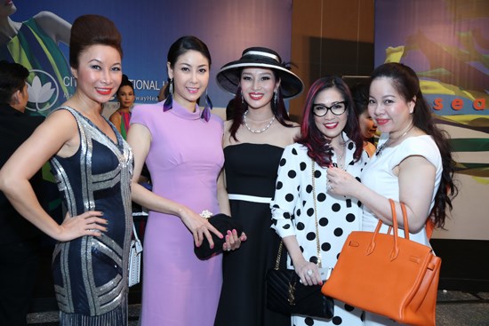 Đại gia mê thời trang hội ngộ ở show Đỗ Mạnh Cường