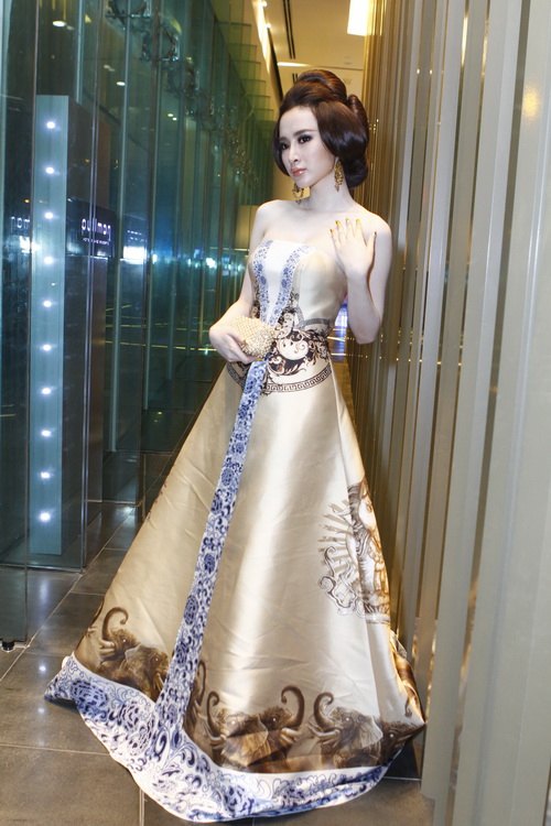 Angela Phương Trinh 