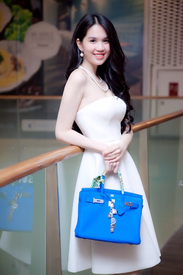 Ngọc Trinh: Ngọc Trinh: