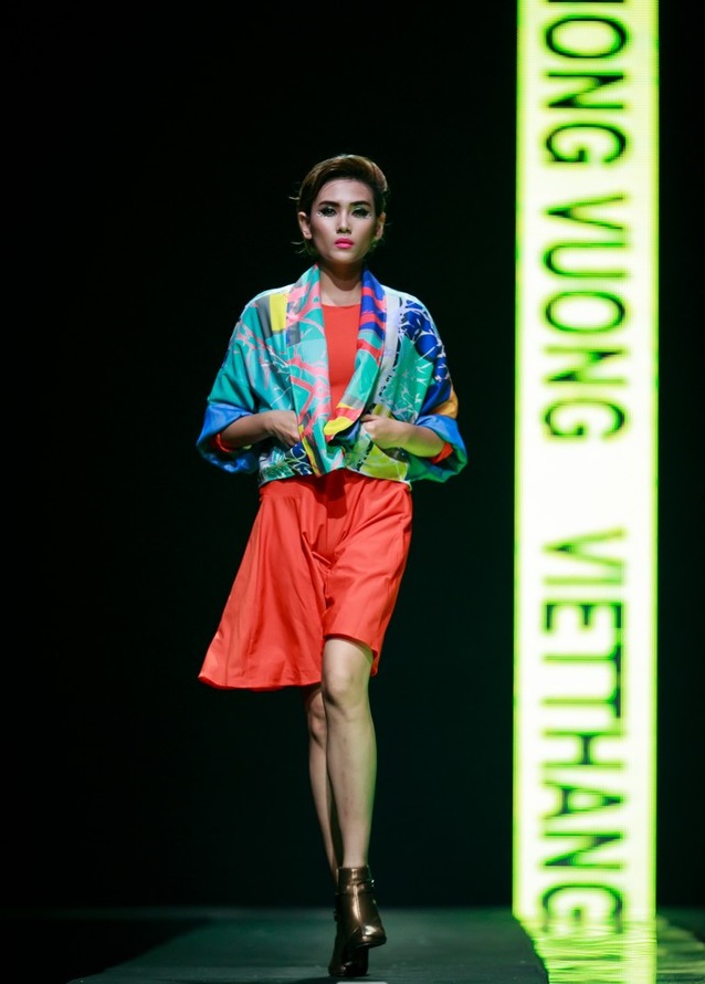 Đỏ mặt với tai nạn 'nhạy cảm' của Võ Hoàng Yến