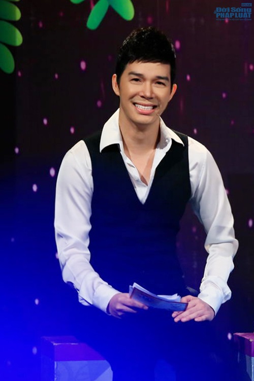 Nathan Lee bất ngờ làm MC