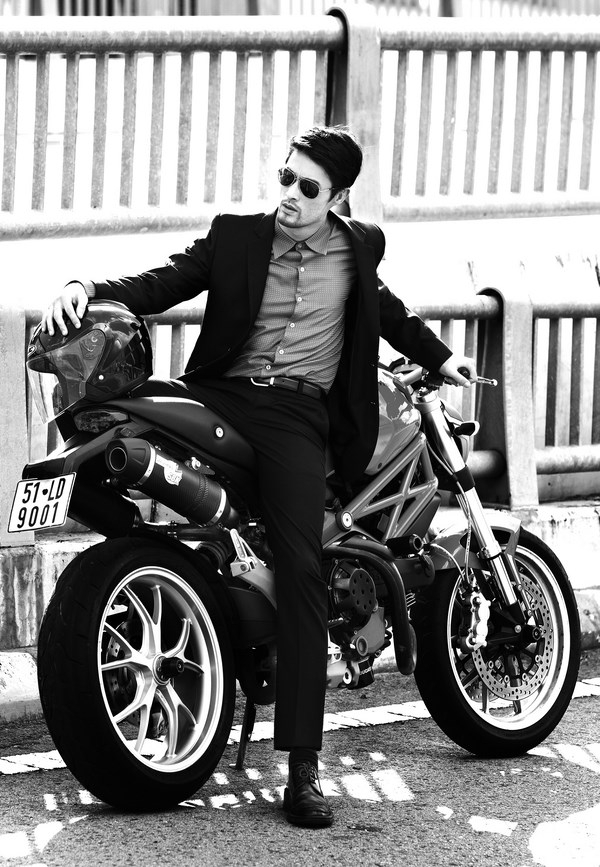 Johnny Trí Nguyễn: Đàn ông 