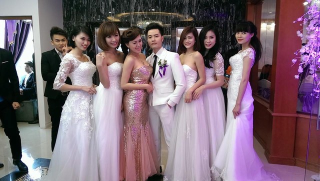 Mai Thỏ chuẩn bị cưới thiếu gia chơi xe phân khối lớn Mai Thỏ chuẩn bị cưới thiếu gia chơi xe phân khối lớn