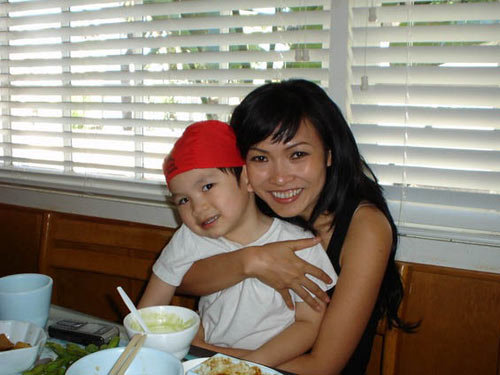 Phương Thanh từ chối tiết lộ thêm về bố của con gái