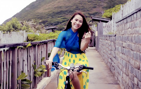 Dịu dàng với váy maxi