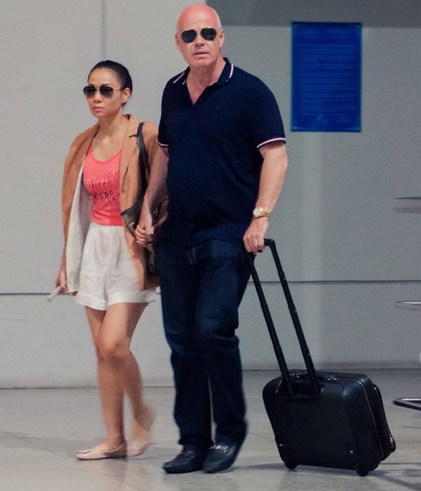 Những cô dâu cứng tuổi của showbiz Việt