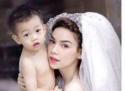 Hồ Ngọc Hà: 'Không trơ trẽn xin tiền Cường đôla' Hồ Ngọc Hà: 'Không trơ trẽn xin tiền Cường đôla'