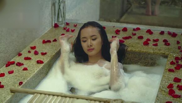 Những chiêu thức quay cảnh nóng chỉ có ở phim Việt