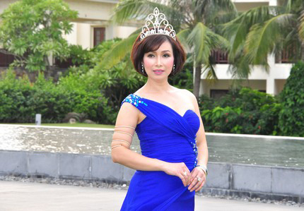 Cận cảnh nhan sắc của hoa hậu 