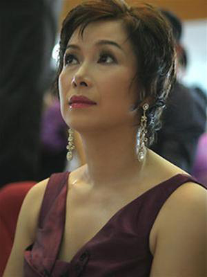 Cận cảnh nhan sắc của hoa hậu 