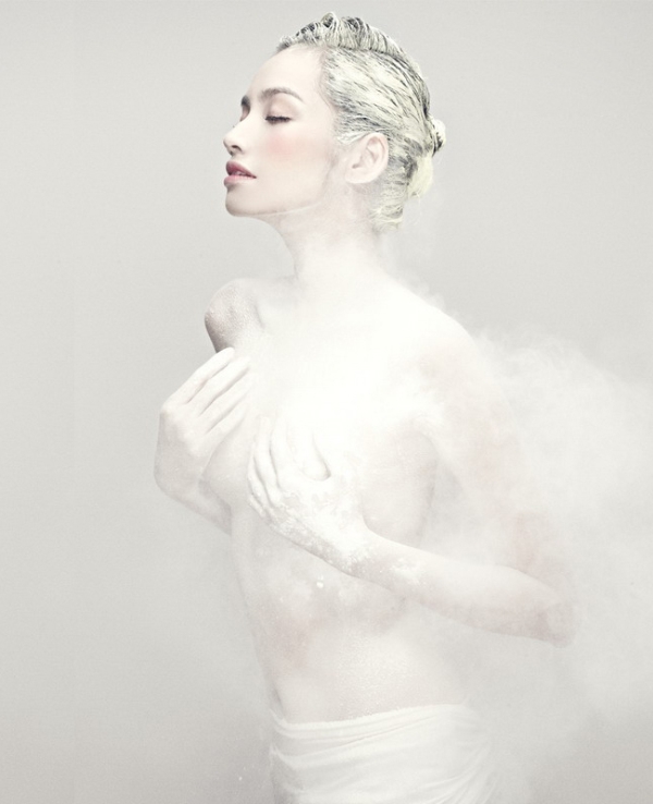 22 bức ảnh nude đẹp nhất của sao Việt 