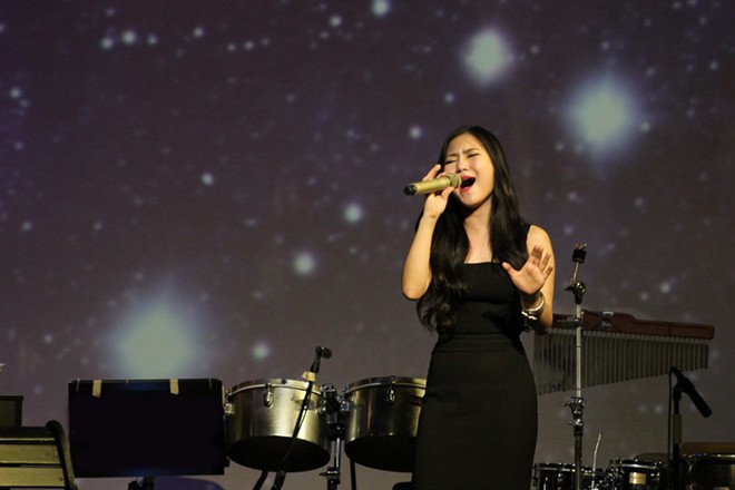 Hương Tràm: 'Có người trong nghề chơi xấu tôi' 