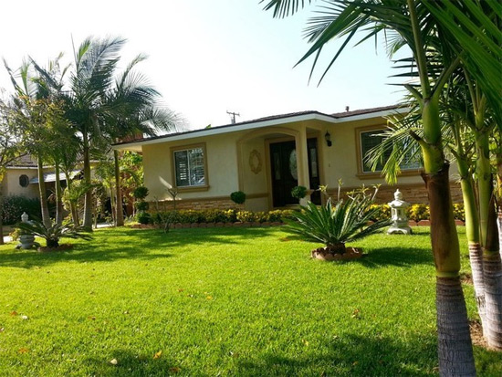 Nơi ăn chốn ở hoành tráng của sao Việt ở trời Tây