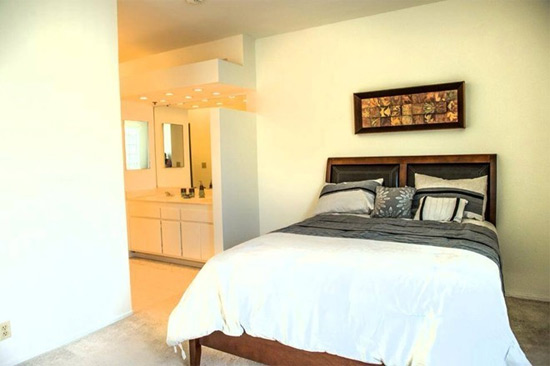 Nơi ăn chốn ở hoành tráng của sao Việt ở trời Tây