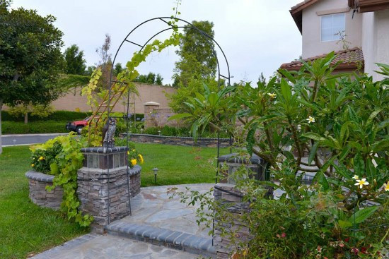 Nơi ăn chốn ở hoành tráng của sao Việt ở trời Tây