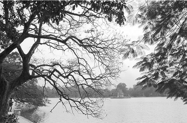 Thời tiết 2 ngày cuối tuần: Bắc Bộ âm u, Nam Bộ mưa dông