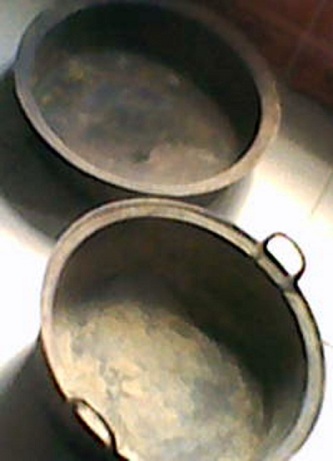 Phát hiện đồ cổ hàng trăm năm tuổi Phát hiện đồ cổ hàng trăm năm tuổi