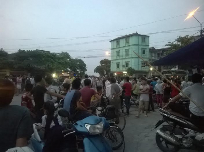 Hàng loạt vụ đem “quan tài diễu phố” gây rúng động dư luận