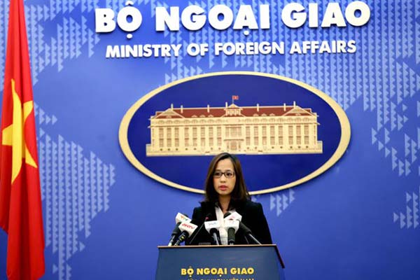Bộ Ngoại giao có phó phát ngôn viên xinh đẹp