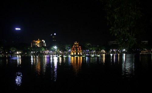 Hà Nội tưng bừng kỉ niệm 60 năm ngày giải phóng