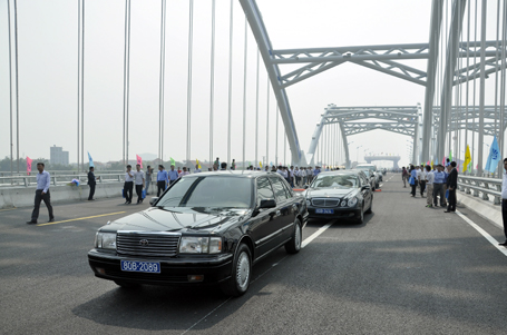 Hà Nội thông xe cây cầu có chiều rộng lớn nhất Việt Nam