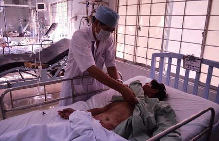 Miễn viện phí cho bà lão trôi sông hơn 5 ngày vẫn sống