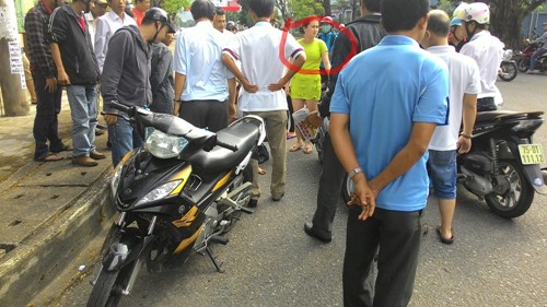 Tự nhận là công an đứng ra Tự nhận là công an đứng ra