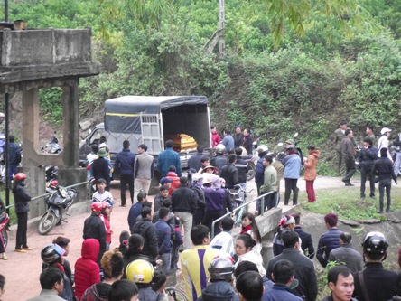 Tá hỏa phát hiện nam thanh niên bị chết cháy