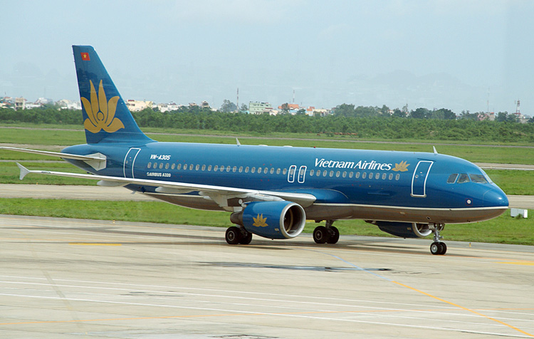 Tránh bão số 5, Vietnam Airlines hủy, điểu chỉnh giờ 5 chuyến bay Tránh bão số 5, Vietnam Airlines hủy, điểu chỉnh giờ 5 chuyến bay