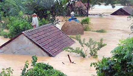 26 người thương vong, hàng ngàn ngôi nhà bị nhấn chìm do Thần Sấm