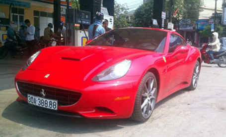 Điểm mặt những cặp xe sang trùng biển số siêu đẹp