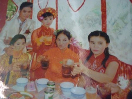 Hy hữu hai cặp vợ chồng hoán đổi cho nhau