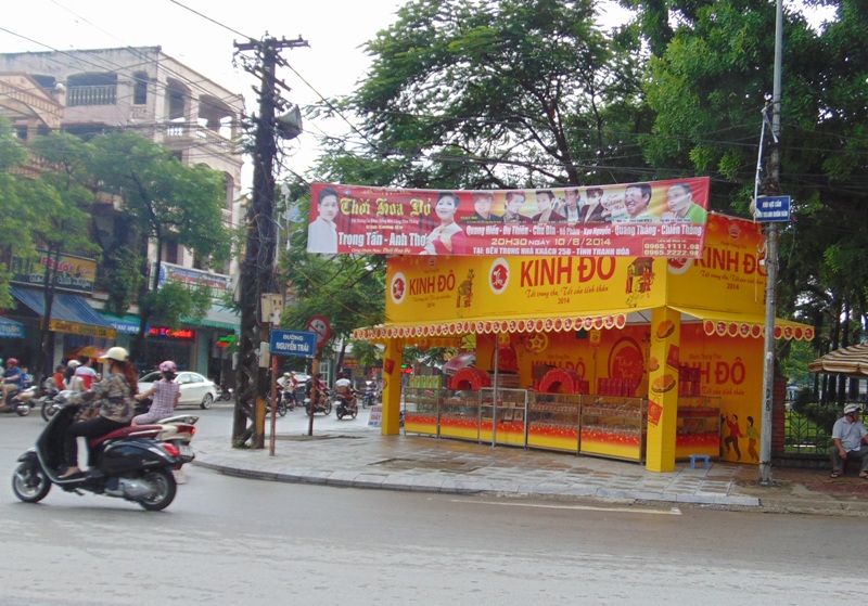 Thanh Hóa: Chính quyền tiếp tay cho việc xây ki ốt vỉa hè?