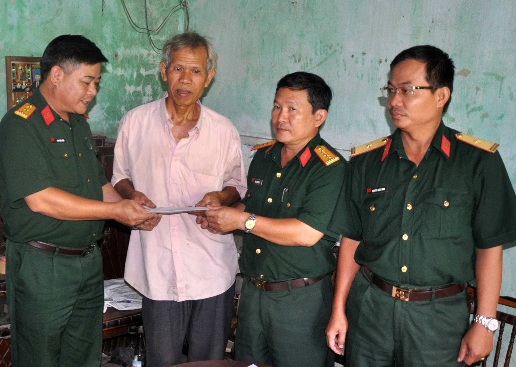 Hỗ trợ 20 triệu đồng cho 2 gia đình có nạn nhân chết do cưa bom