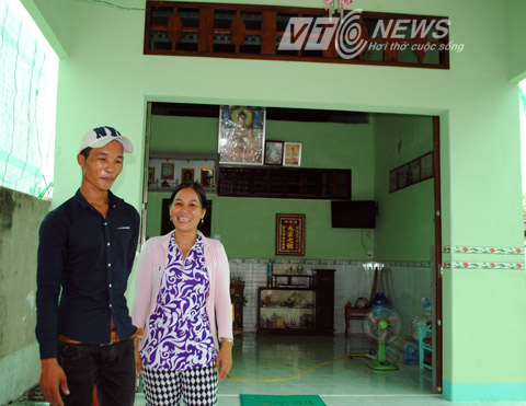 Cậu bé từng bị ngược đãi đuổi cha mẹ ra đường:Chính quyền nói gì?