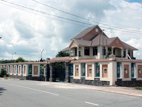 Bình Dương lên tiếng vụ tài sản ‘khủng’ của chủ tịch tỉnh