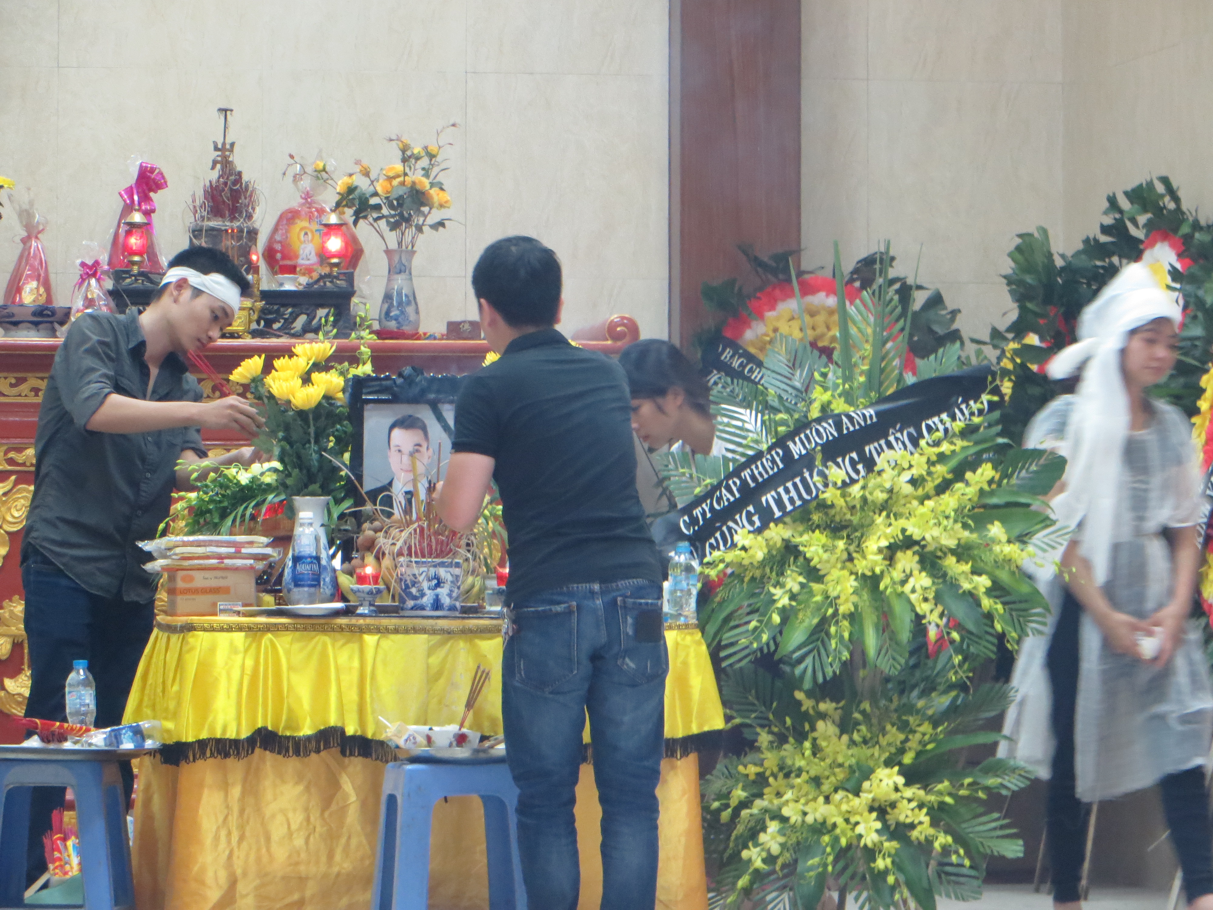 Thanh niên tự tử ở Hồ Xã Đàn“có ma nhập vào người và xui khiến”?